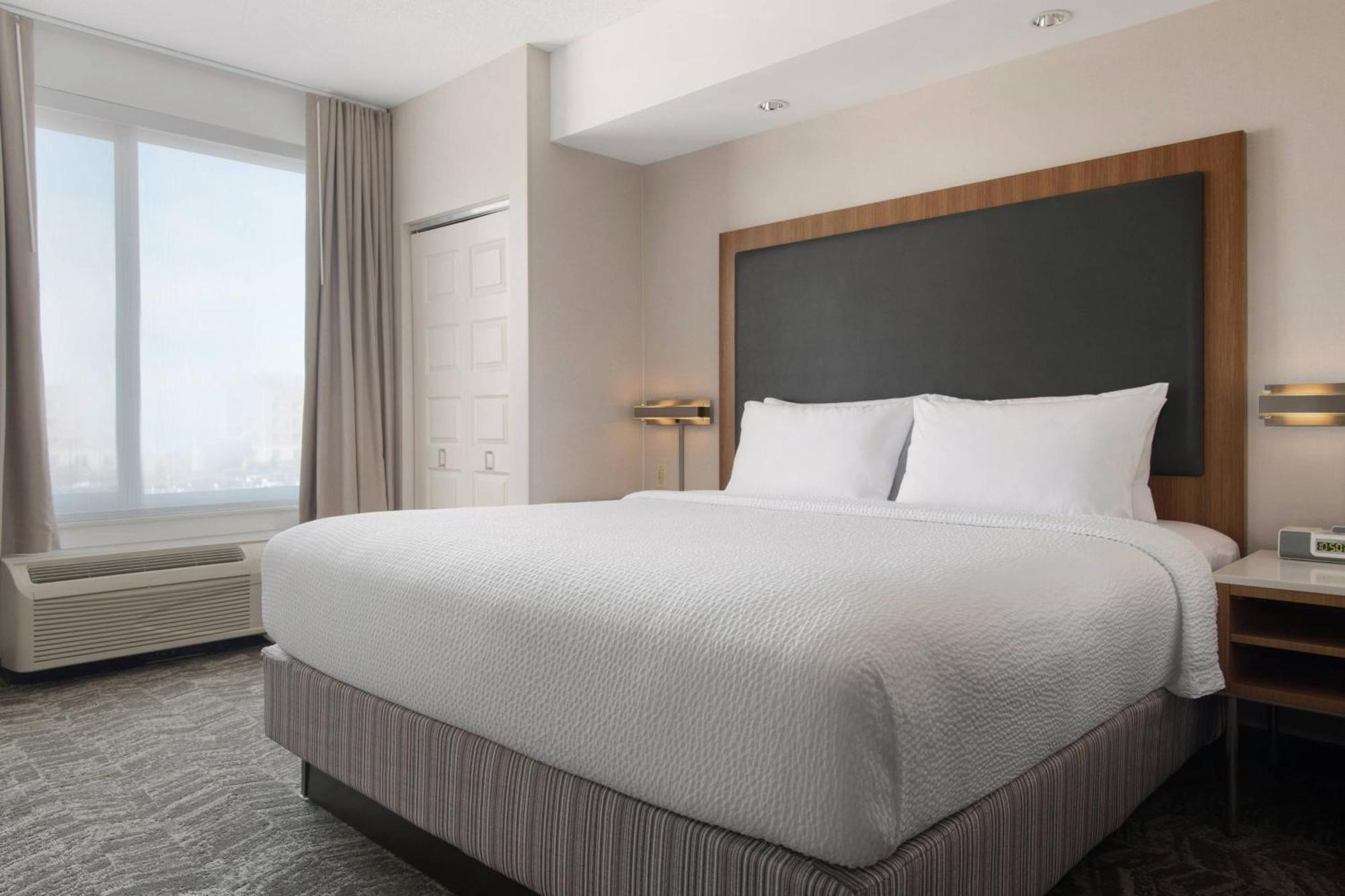 สปริงฮิลล์ สวีท ไซราคิวส์ แคเรียร์ เซอร์เคิล Hotel อีสต์ซีราคิวส์ ภายนอก รูปภาพ