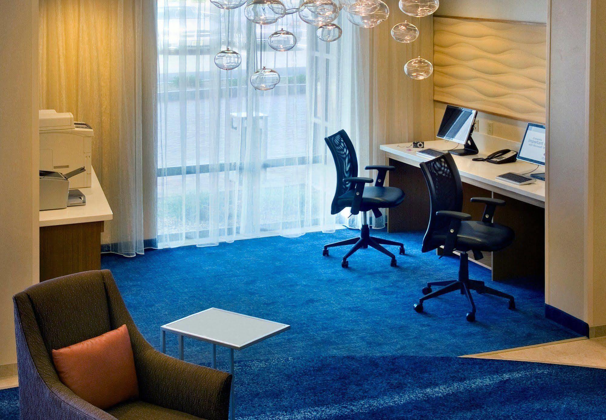 สปริงฮิลล์ สวีท ไซราคิวส์ แคเรียร์ เซอร์เคิล Hotel อีสต์ซีราคิวส์ ภายนอก รูปภาพ